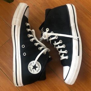 Mid Top Women’s Converse